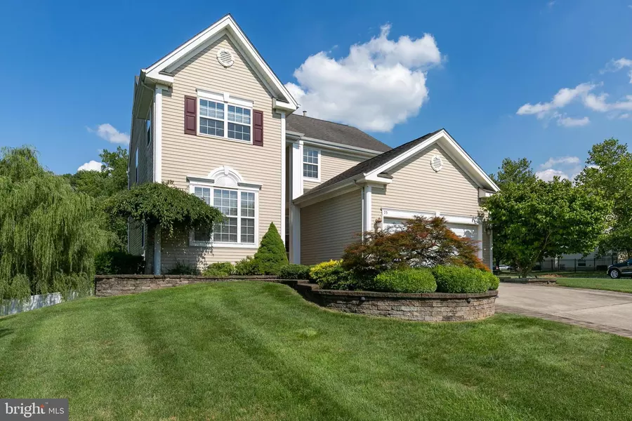 25 CREEKSIDE TRL, Delran, NJ 08075