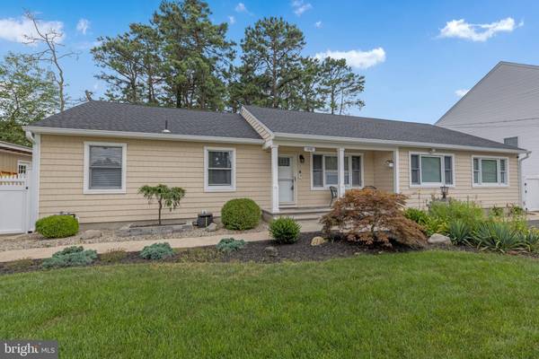 1208 MONMOUTH AVE, Toms River, NJ 08757