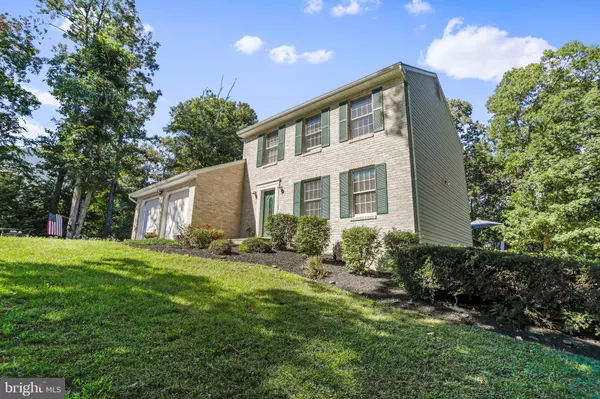 Falling Waters, WV 25419,549 FOREVERGREEN DR