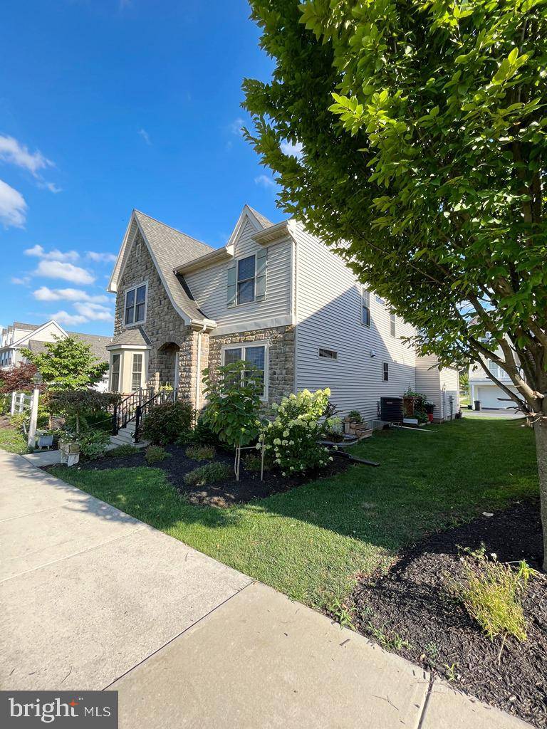Lancaster, PA 17601,2205 ABERLEY LN