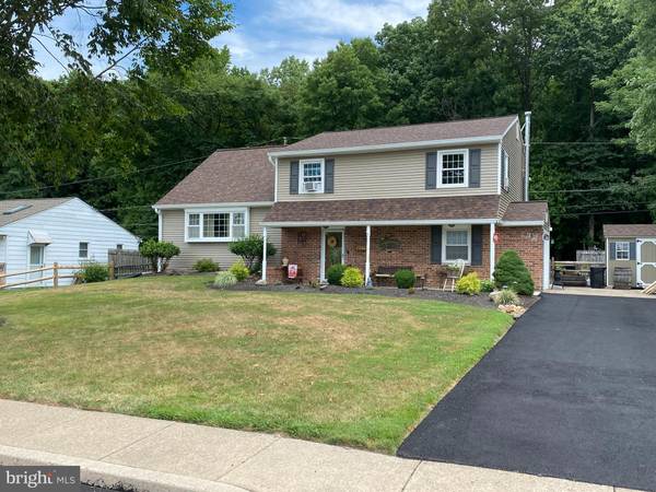 232 STANWOOD RD, Fairless Hills, PA 19030