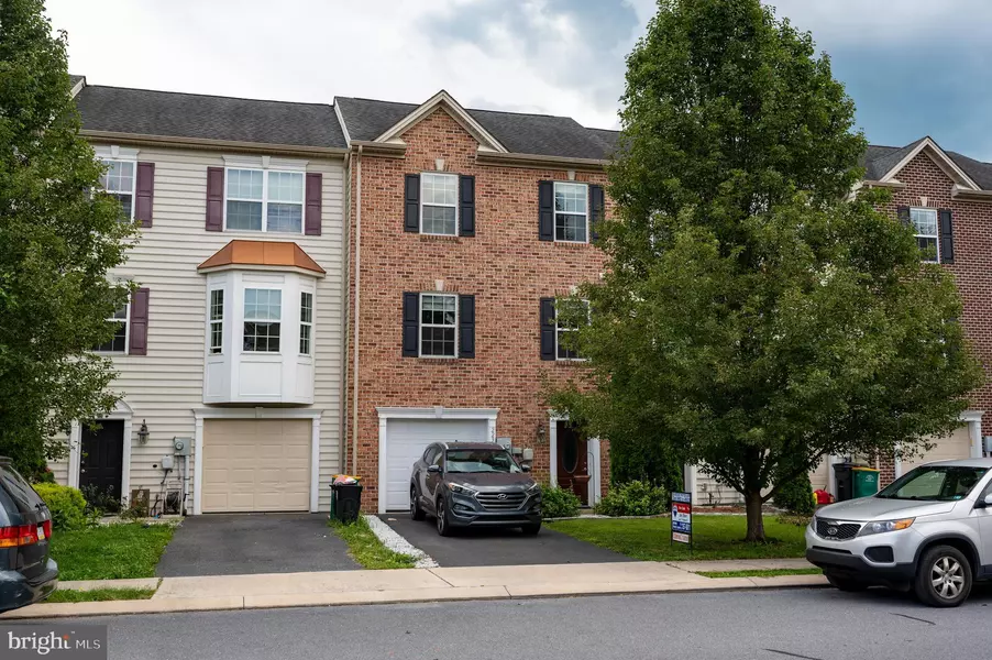 223 WHITLEY DRIVE, Chambersburg, PA 17201