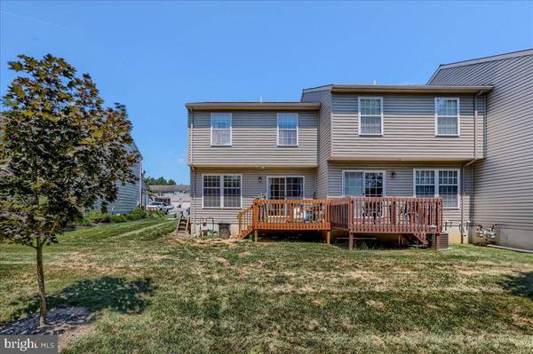 Mount Joy, PA 17552,344 DEERFIELD DR