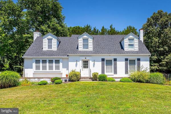 12 CHATHAM LN, Mullica Hill, NJ 08062