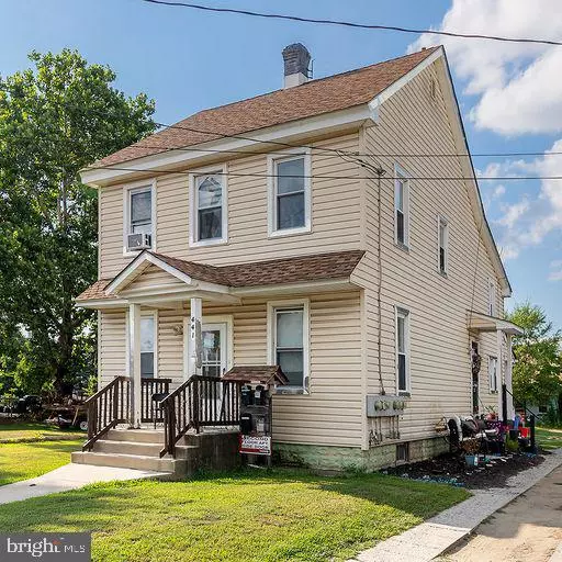 441 W BROAD ST, Paulsboro, NJ 08066