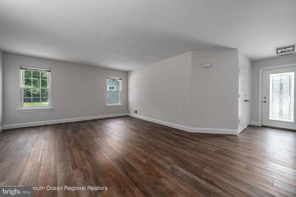 Forked River, NJ 08731,6 LANCASTER CT