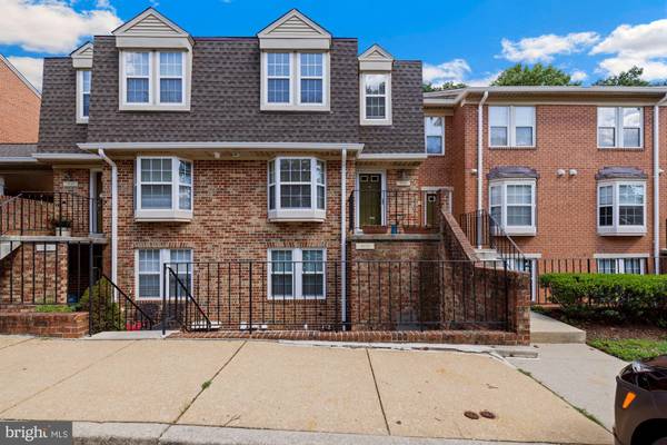 3832 CHESTERWOOD DR #3832, Silver Spring, MD 20906