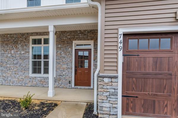 Mechanicsburg, PA 17055,749 AURORA DR #418