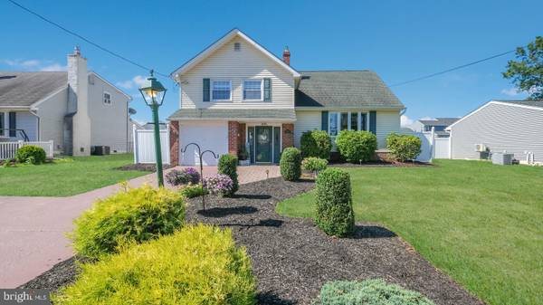 656 MUELLER RD, Warminster, PA 18974