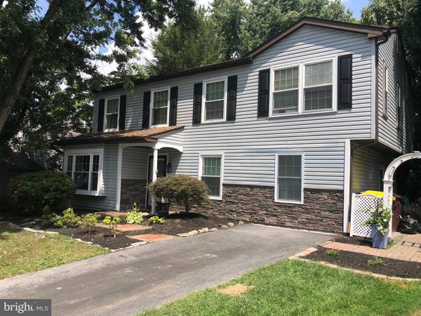 1322 SPELLMAN DR, Downingtown, PA 19335