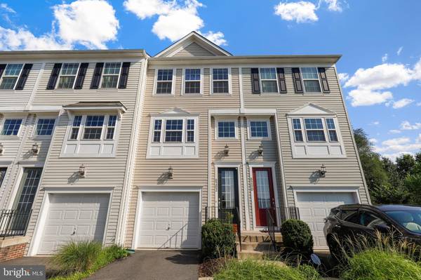 8202 HERITAGE CROSSING CT, Manassas, VA 20109