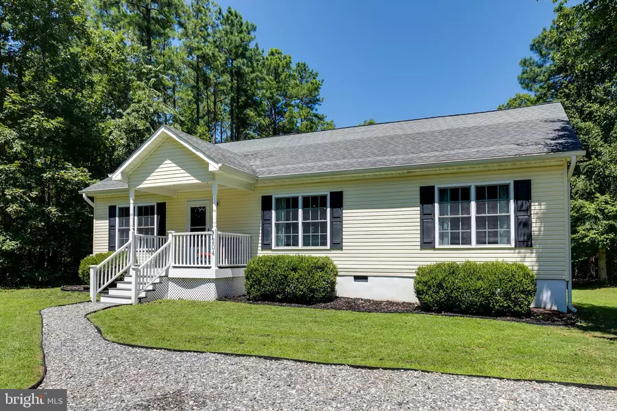 204 YORKTOWN DR, Ruther Glen, VA 22546