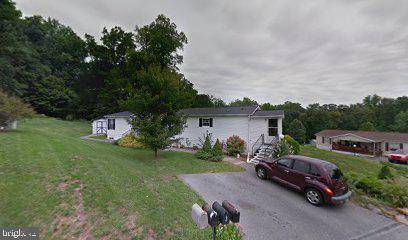 3 SUMMER DR, Elizabethtown, PA 17022