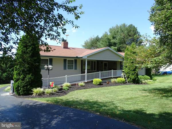 2084 NOSS RD, York, PA 17408