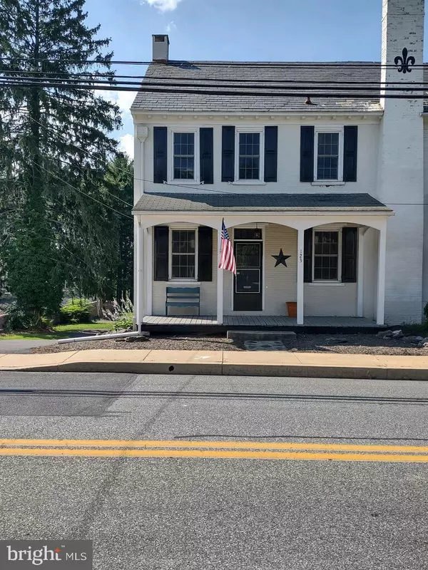 123 MANOR AVE, Millersville, PA 17551