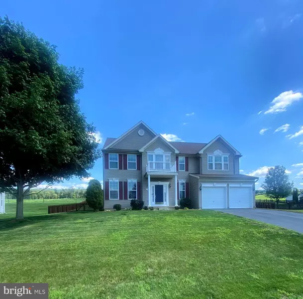 2932 CONSTELLATION DR, Chambersburg, PA 17202