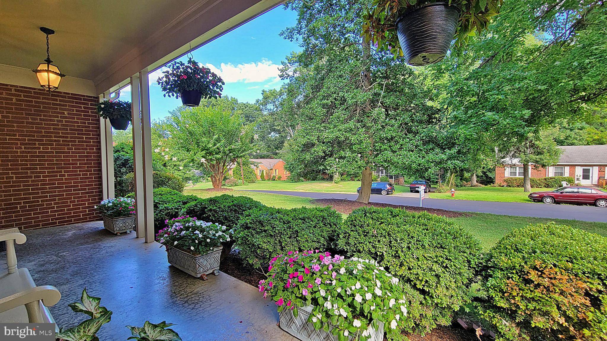 Alexandria, VA 22311,5807 DORIS DR