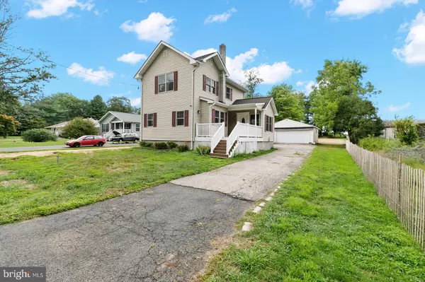 28 DIVERTY RD,  Pennington,  NJ 08534