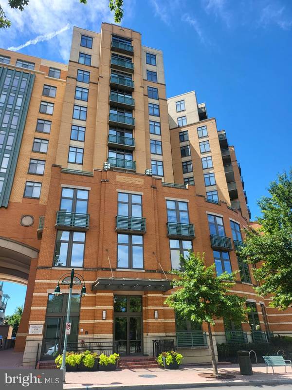 2720 S ARLINGTON MILL DR #903, Arlington, VA 22206