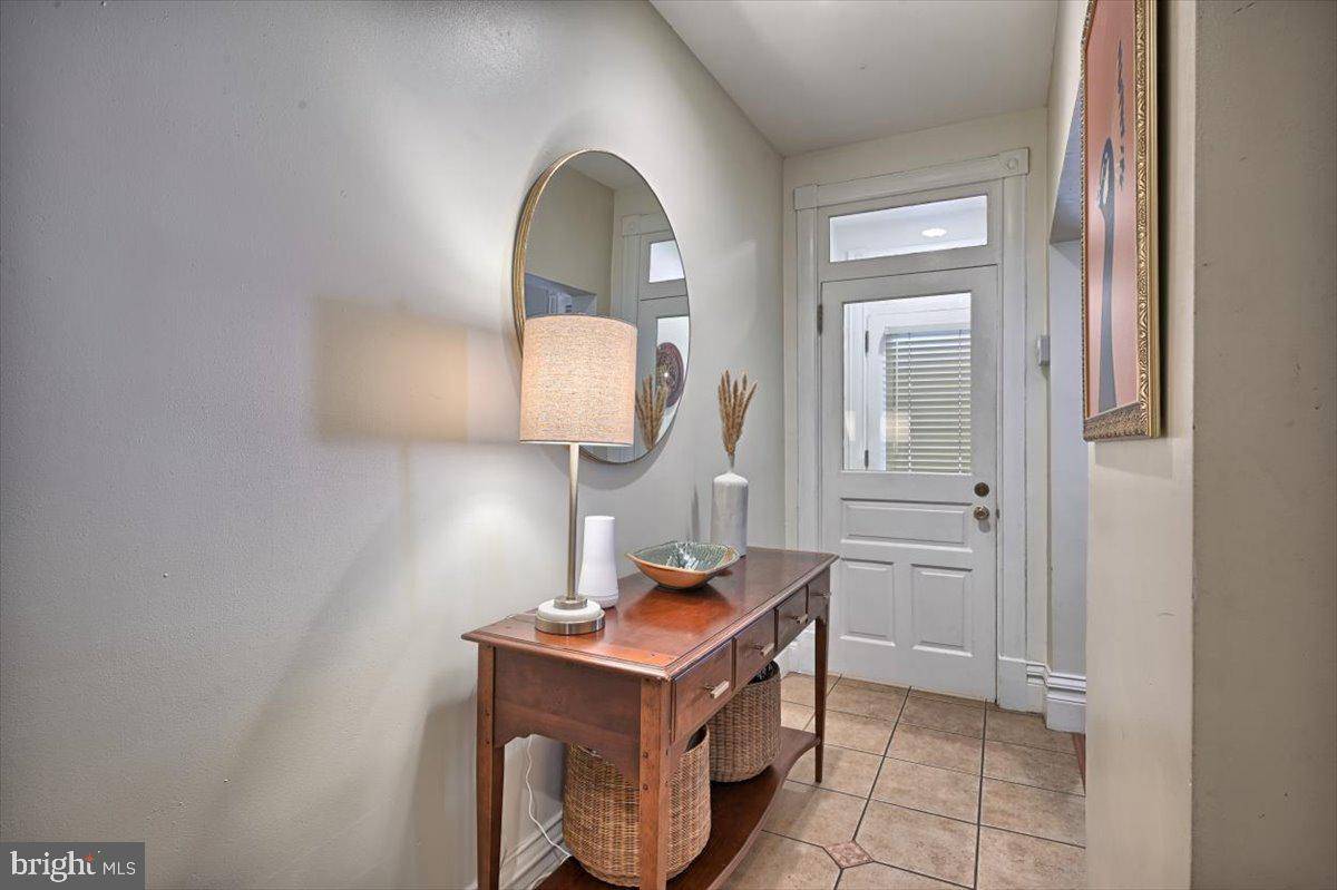 Lancaster, PA 17602,38 E VINE ST