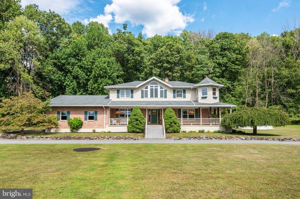 2185 LITTLE RD, Perkiomenville, PA 18074