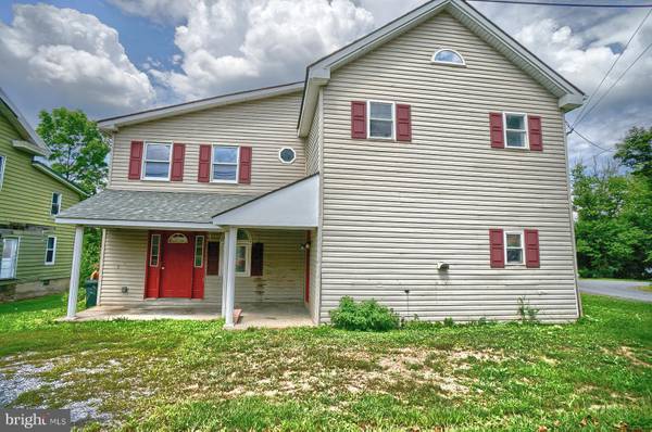 349 RIVER RD, Dalmatia, PA 17017