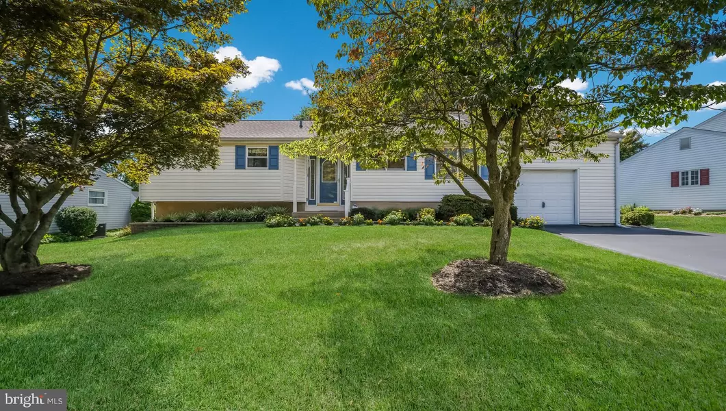 1546 DEER RUN RD, Warminster, PA 18974