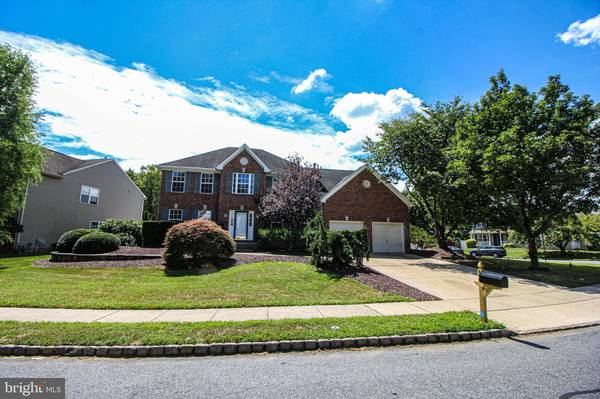 32 CREEKWOOD DR, Bordentown, NJ 08505