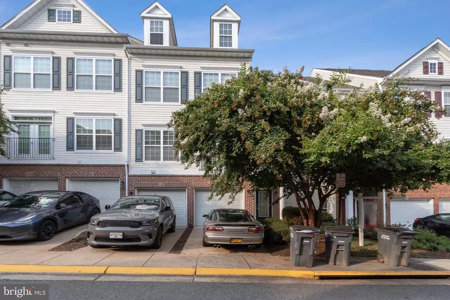 13952 HOLLOW WIND WAY #101, Woodbridge, VA 22191