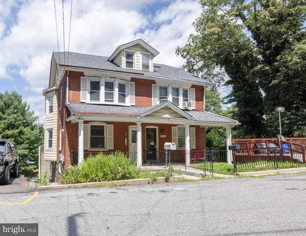 2730 MOUNT RD, Aston, PA 19014