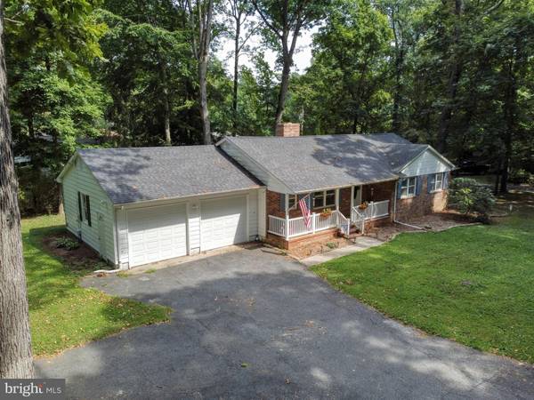 127 LAKE DR, Felton, DE 19943