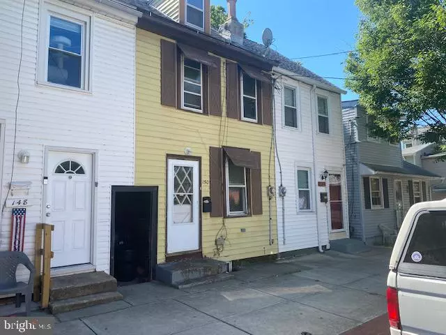 150 S BURLINGTON ST, Gloucester City, NJ 08030