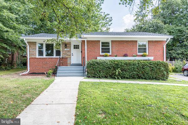 13305 PARKLAND DR, Rockville, MD 20853