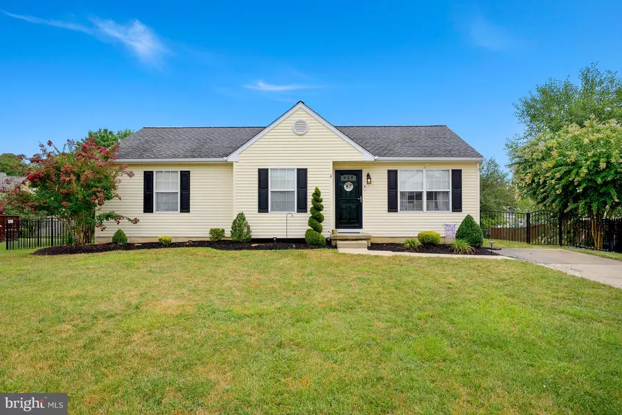 37 CHARLES III DR, Glassboro, NJ 08028