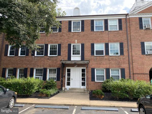 5106 COLUMBIA PIKE #3, Arlington, VA 22204