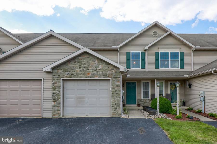 734 MOUNT GRETNA RD, Elizabethtown, PA 17022