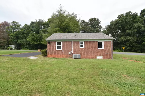 Ruckersville, VA 22968,100 LOCUST LN