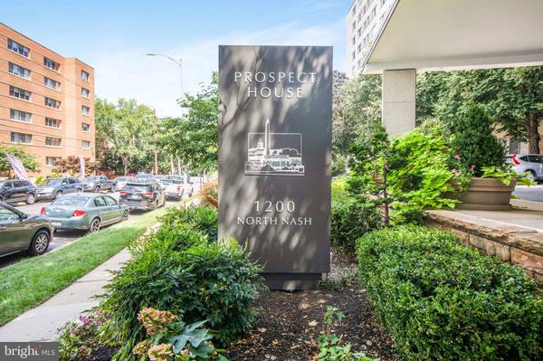 1200 NASH ST N #241, Arlington, VA 22209