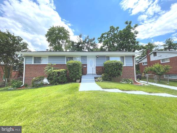 1921 SARATOGA DR, Hyattsville, MD 20783