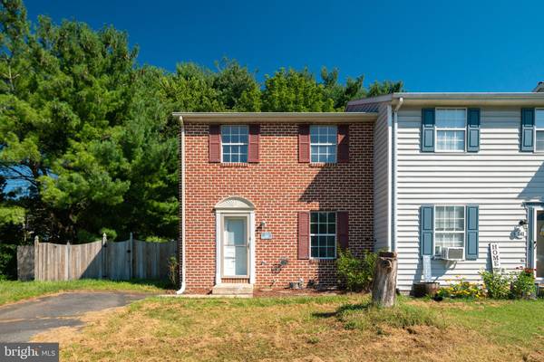 139 STONE HOUSE LN, Columbia, PA 17512