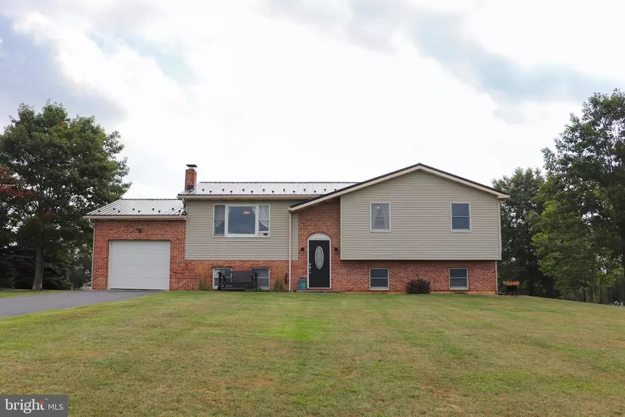 49 FOX HILL RD, Shippensburg, PA 17257