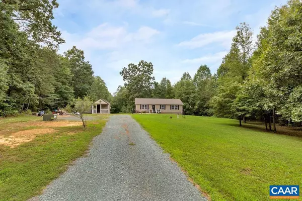 Palmyra, VA 22963,981 HOLLANDS RD