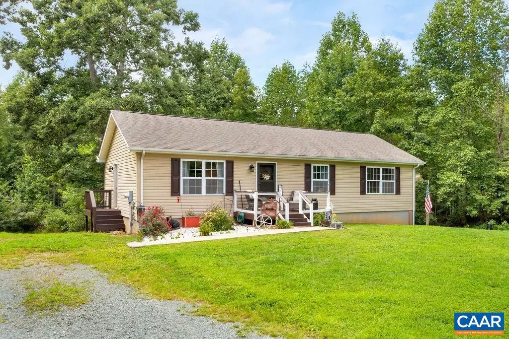 Palmyra, VA 22963,981 HOLLANDS RD