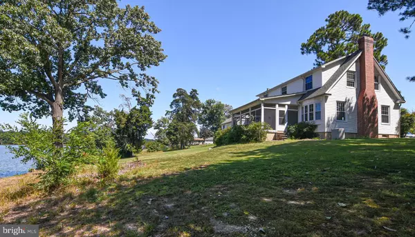 Colonial Beach, VA 22443,147 ROSIER LN