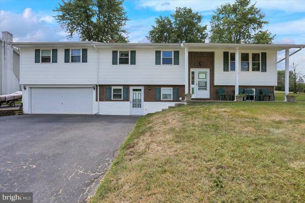 Birdsboro, PA 19508,952 E 4TH ST