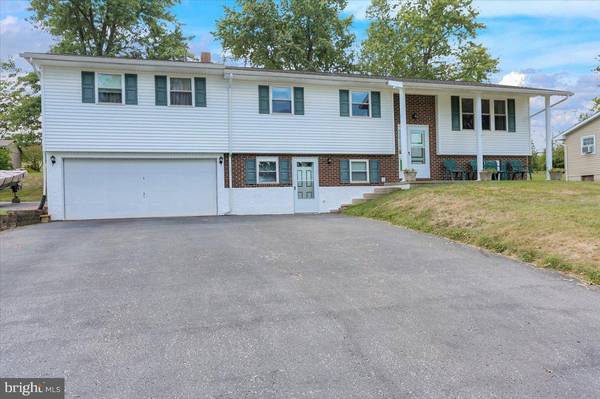 Birdsboro, PA 19508,952 E 4TH ST