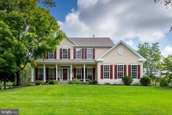 18 FAWN HOLLOW LN, Mullica Hill, NJ 08062