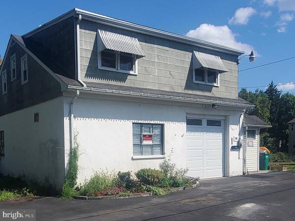 316 BITTING ALY, Red Hill, PA 18076