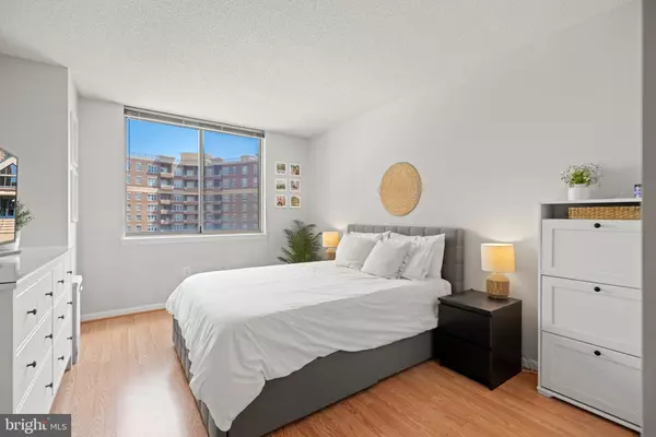 Arlington, VA 22203,3835 9TH ST N #504E