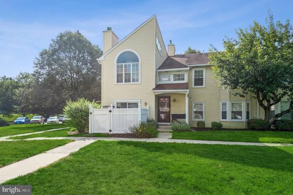 206 MILL RUN CT, Hightstown, NJ 08520